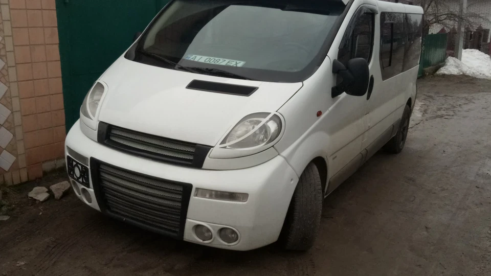 Opel Vivaro 4