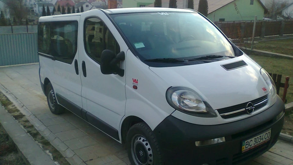 Opel Vivaro 2