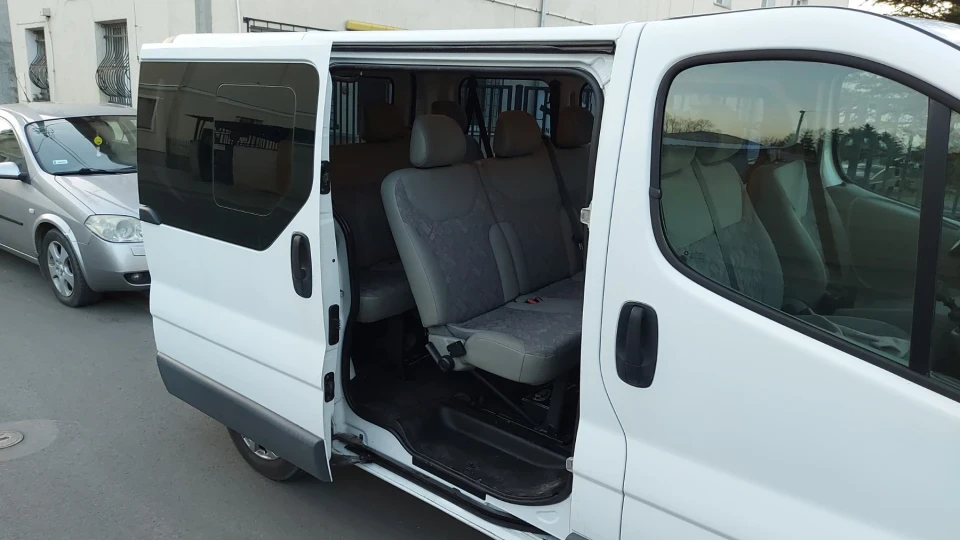 Opel Vivaro 2