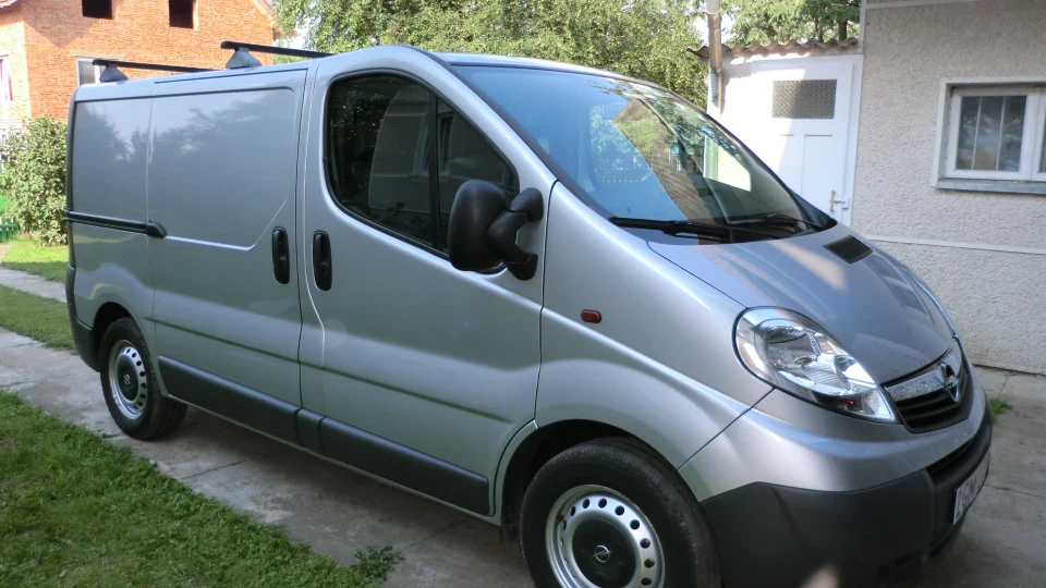 Opel Vivaro 2