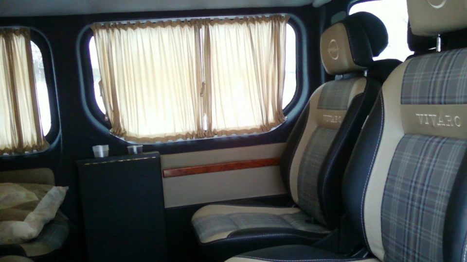 Opel Vivaro 4