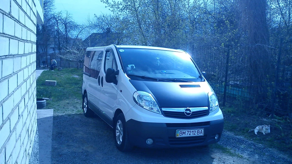 Opel Vivaro 4
