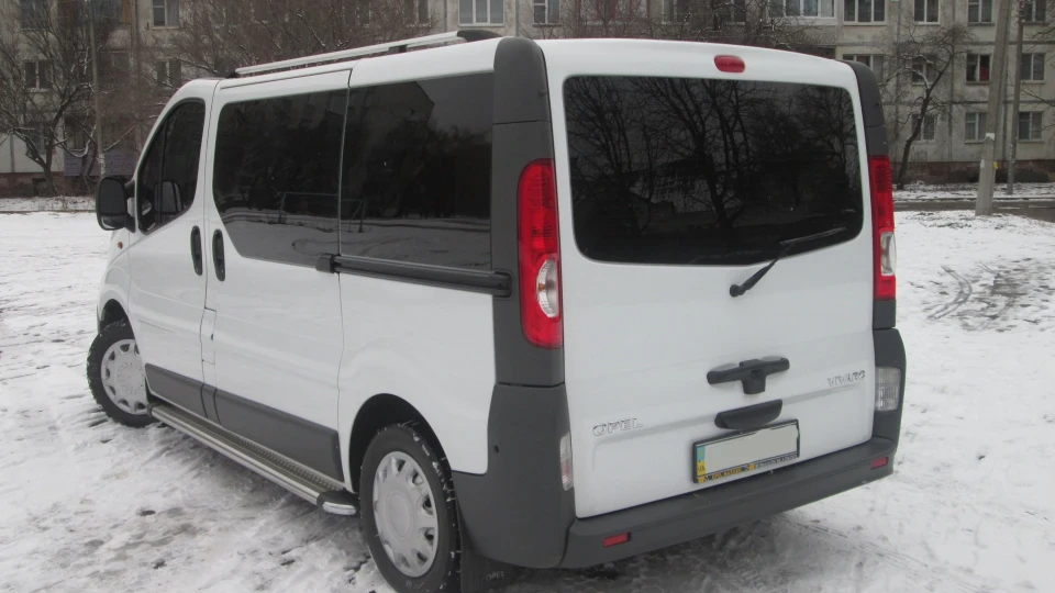 Opel Vivaro 2
