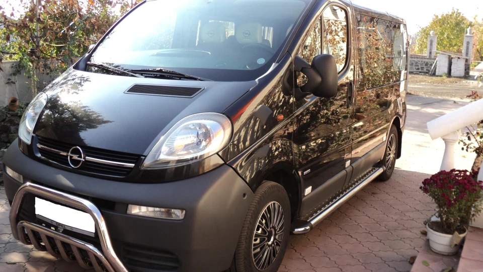 Opel Vivaro 2