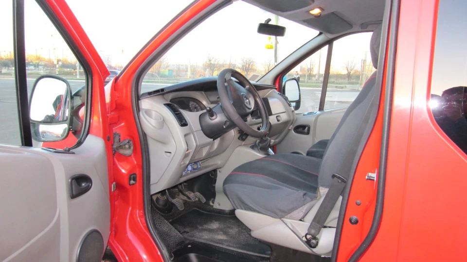 Opel Vivaro 2