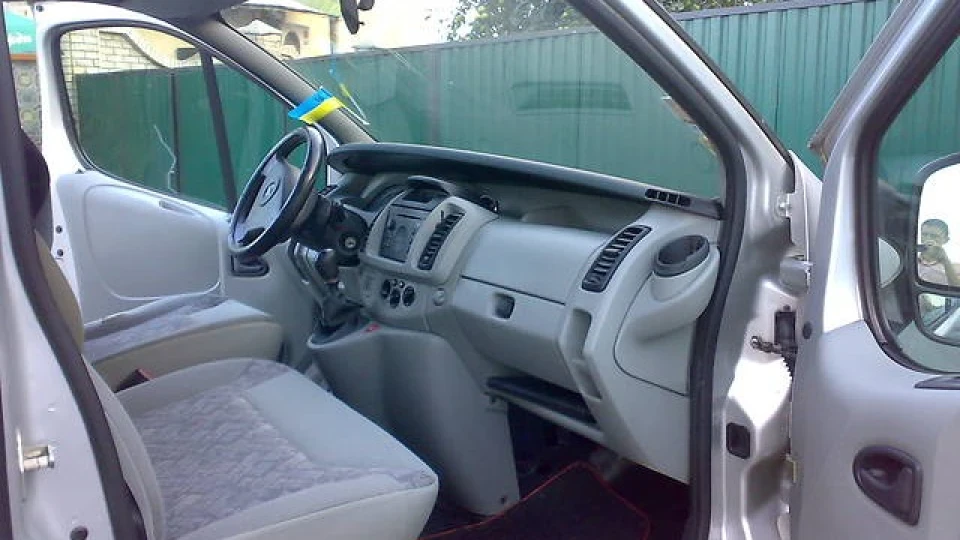 Opel Vivaro 4