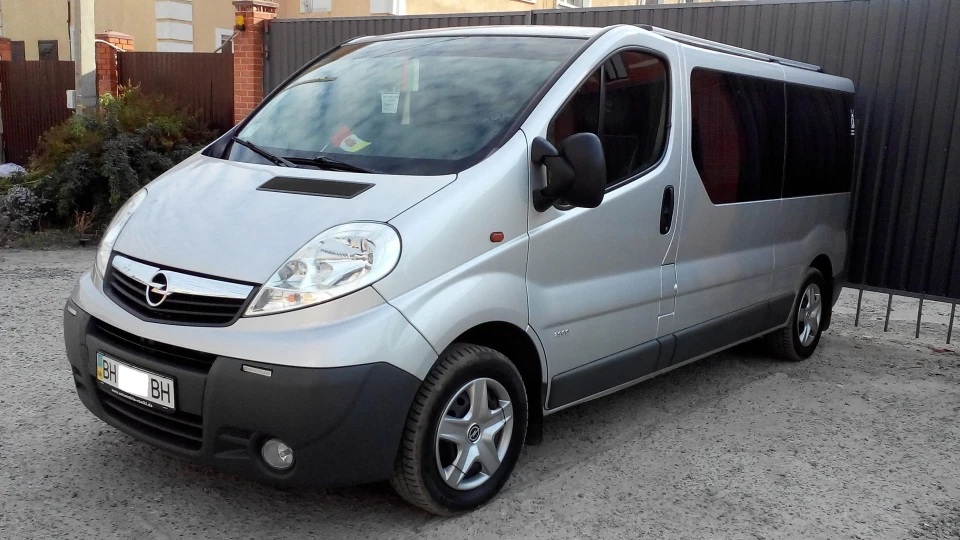 Opel Vivaro 2
