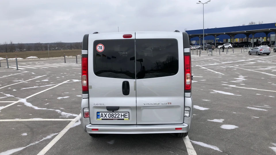 Opel Vivaro 2