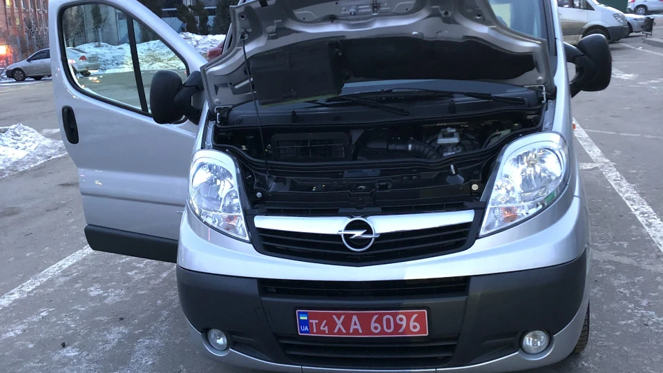 Opel Vivaro 4