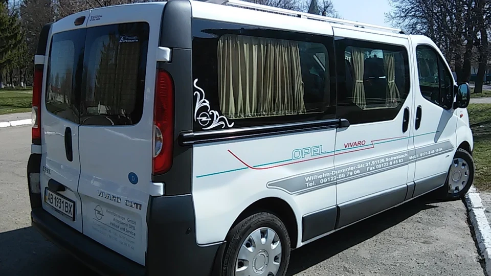 Opel Vivaro 100-ка. 2