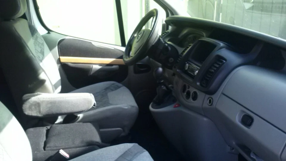 Opel Vivaro 1.9 100ка 4
