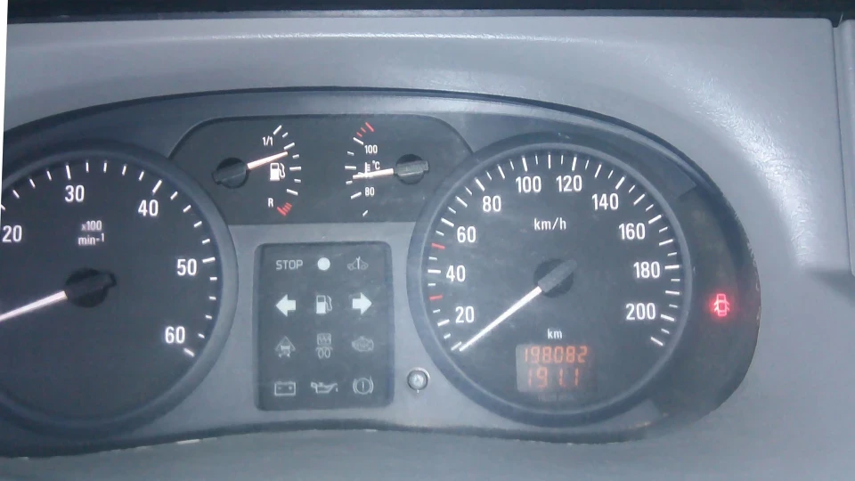 Opel Vivaro 1.9 СDTI 3