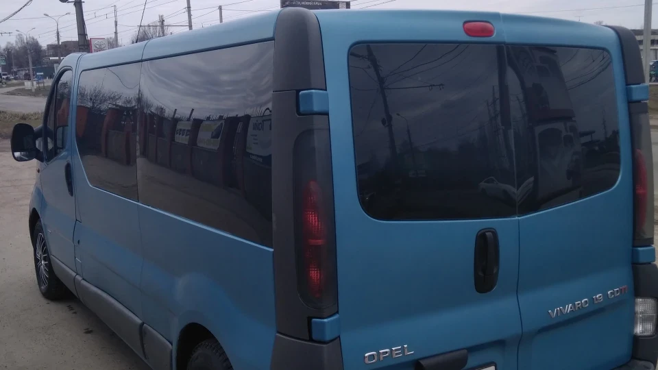 Opel Vivaro 1,9 сотка 4