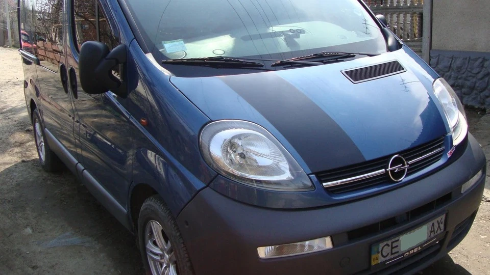Opel Vivaro 1.9 турбо