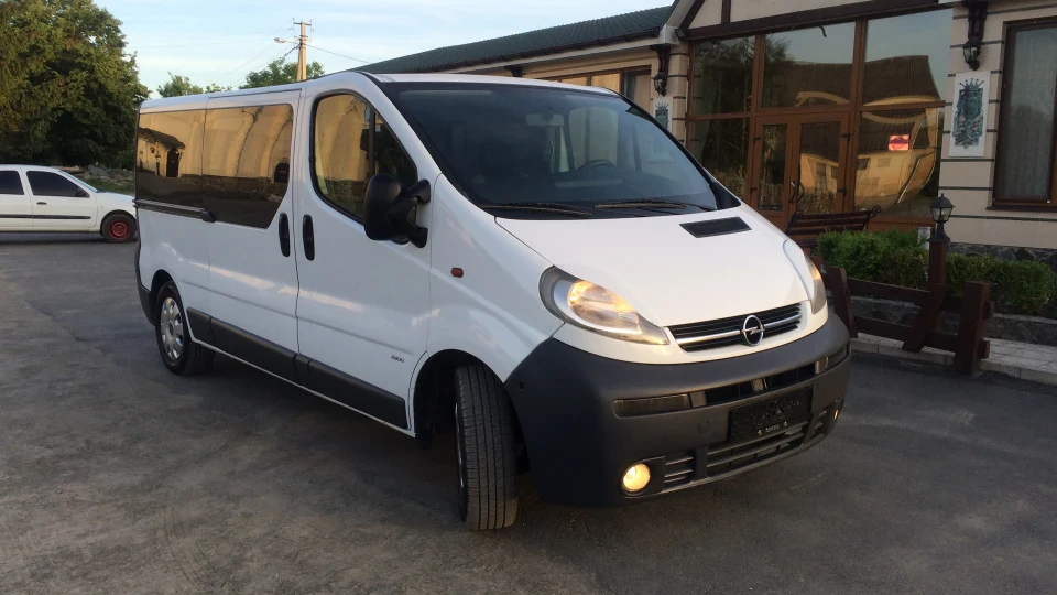 Opel Vivaro 1.9cdti 5