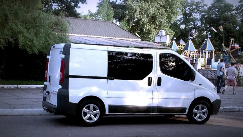 Opel Vivaro 2.0 білий француз 5