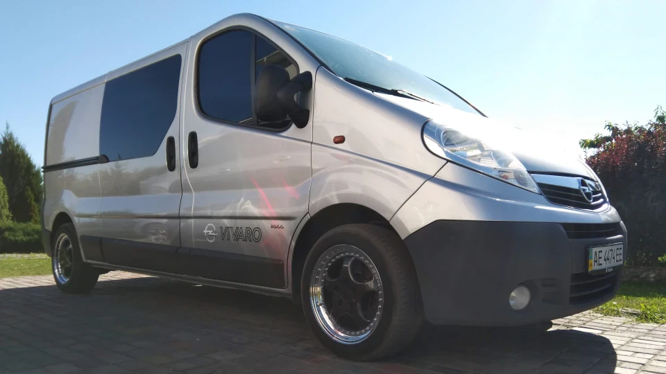 Opel Vivaro 2.0 CDTI KosoGлаzик