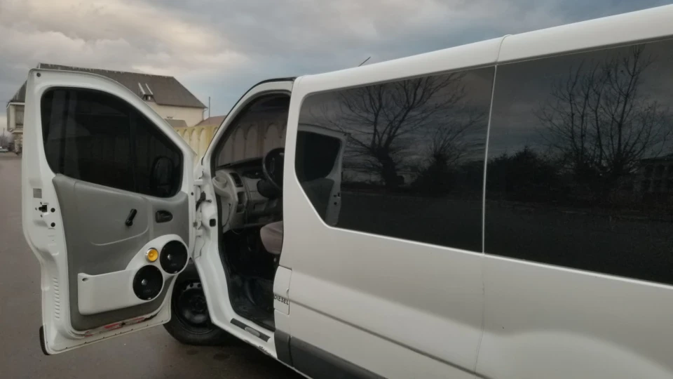 Opel Vivaro 2.0 рест