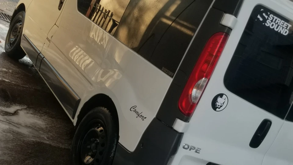 Opel Vivaro 2.0 рест 3