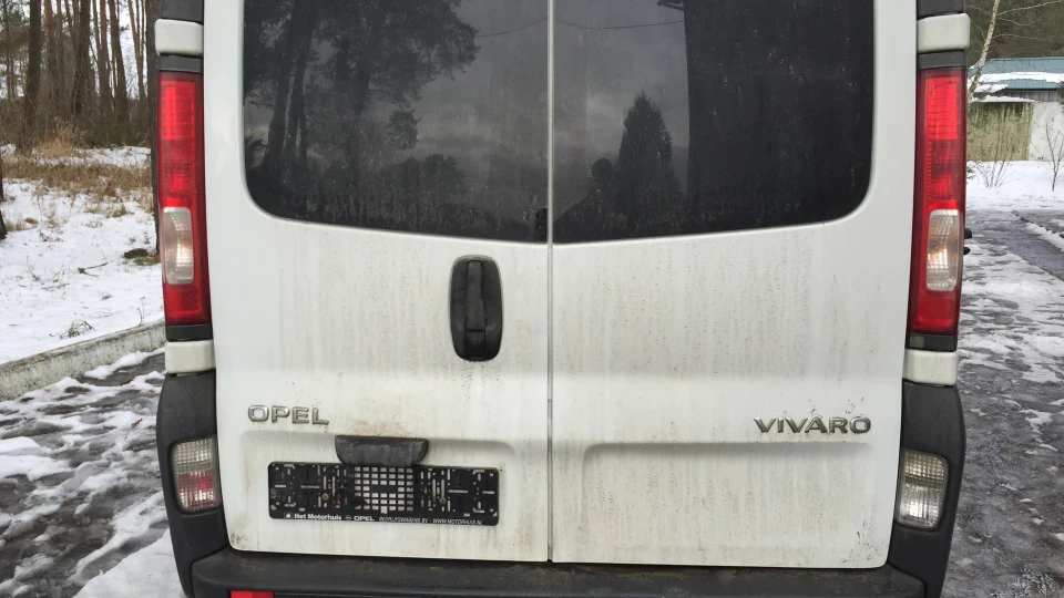 Opel Vivaro 2.0 турбо