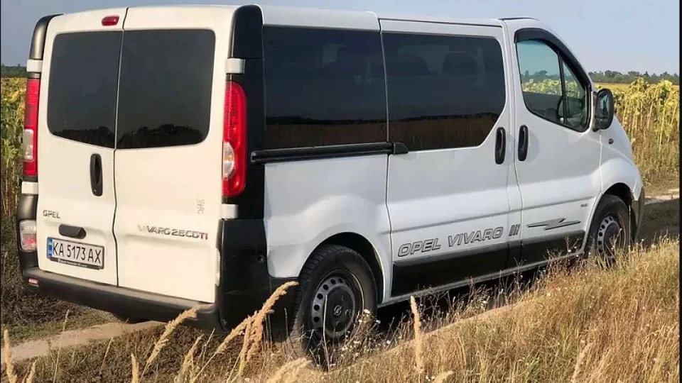 Opel Vivaro 2.5 150 л.с. 110 кВт 5