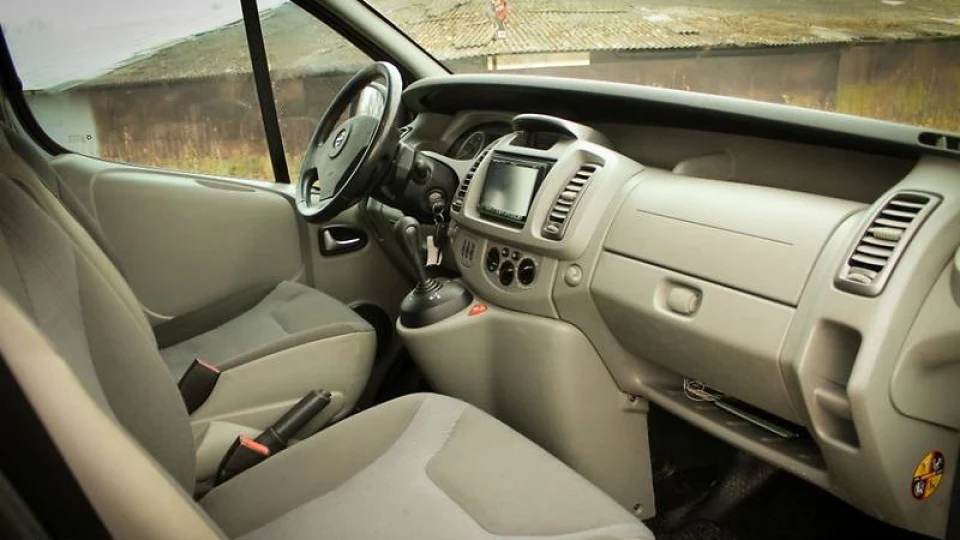 Opel Vivaro 2,5 Autobot 2