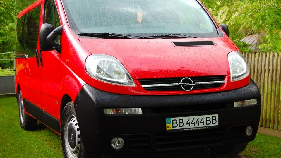 Opel Vivaro 2.5 CDTI long ★❼★ 2