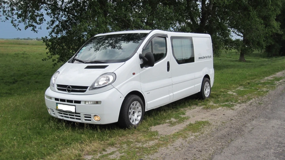 Opel Vivaro 2.5 CDTI Сніжок 4