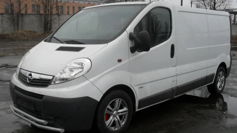 Opel Vivaro 2.5 CDTI Віварик 2