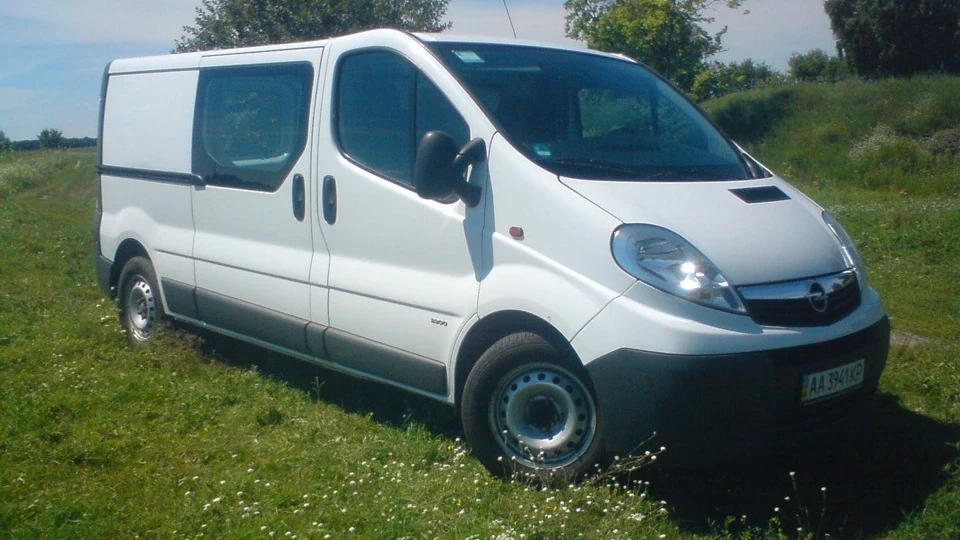 Opel Vivaro 2.5 CDTI Віварик 5