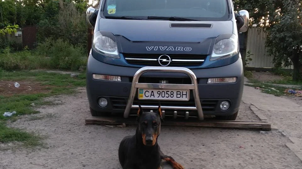 Opel Vivaro 2.5 CDTI