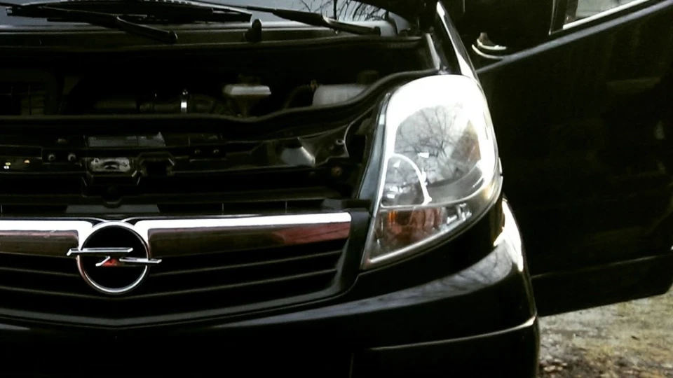 Opel Vivaro 2.5 long 3