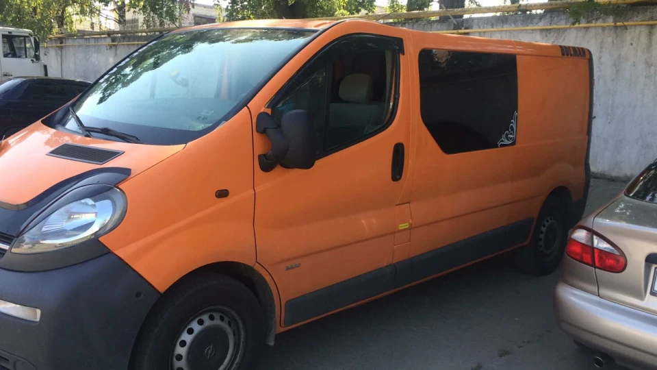 Opel Vivaro 2.5 рудий лис 4