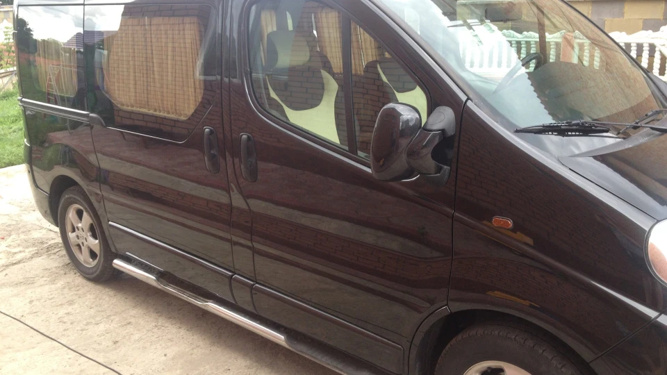 Opel Vivaro 2500 автомат чорний 3