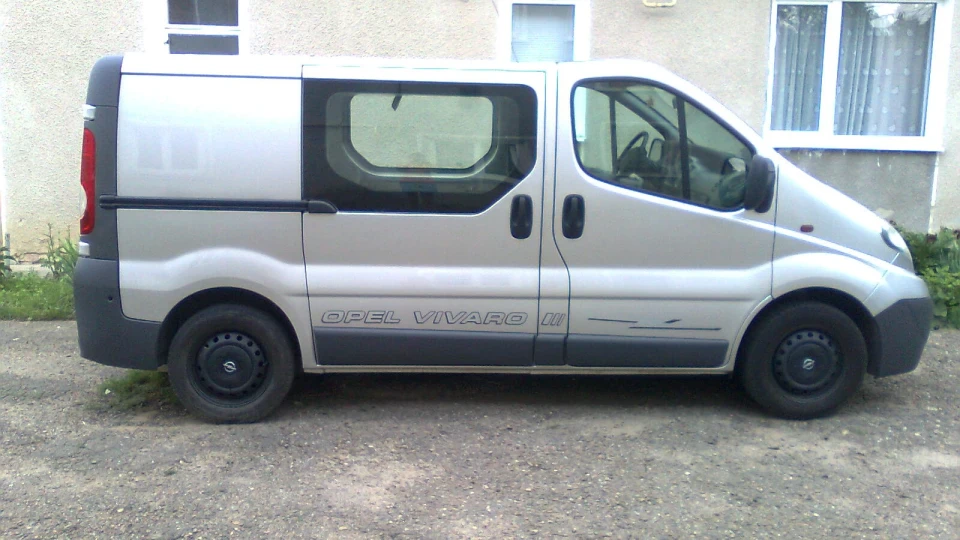 Opel Vivaro A M9R-780