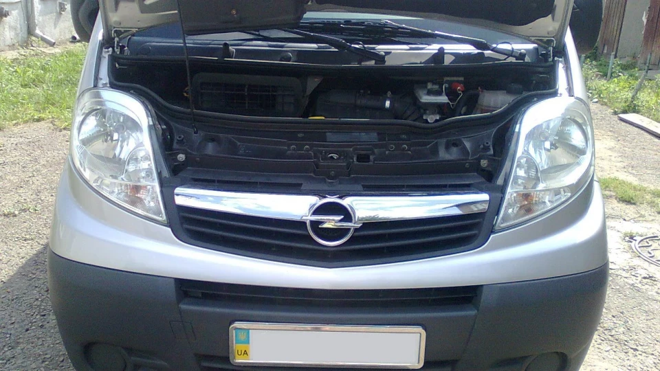Opel Vivaro A M9R-780 4