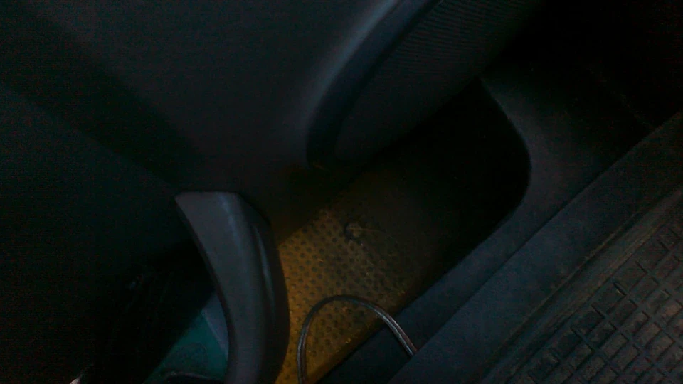Opel Vivaro Біле на чорному 4