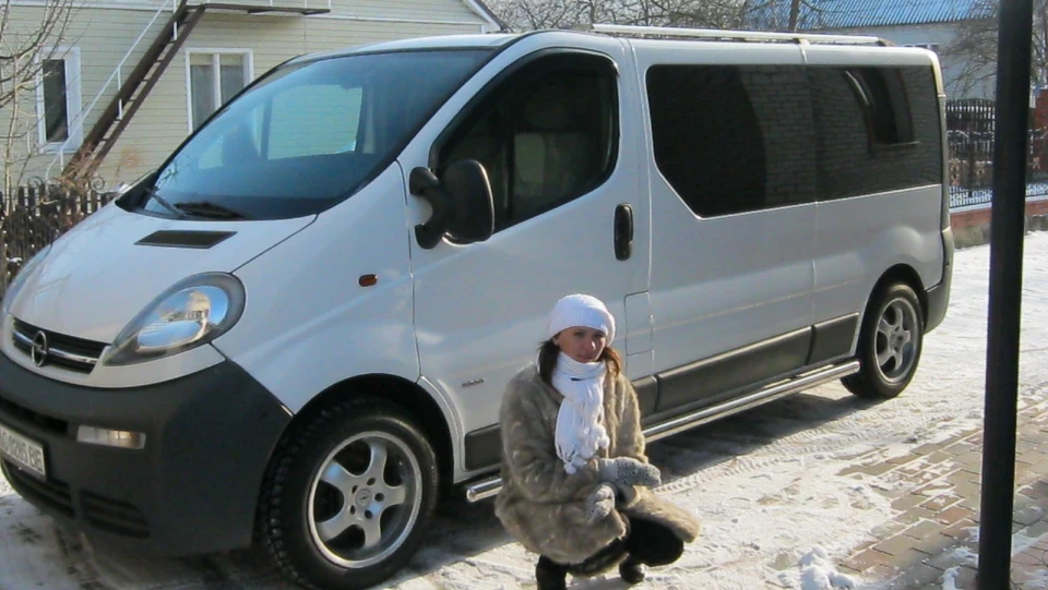 Opel Vivaro білий дракон 4