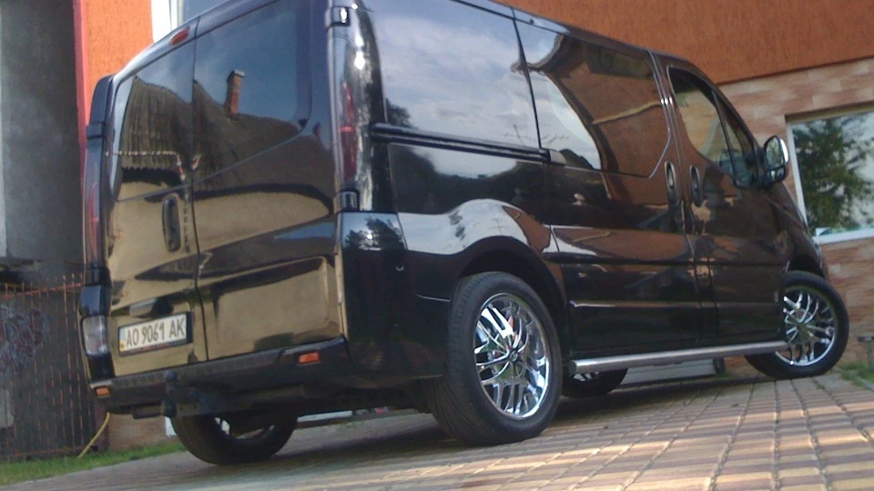 Opel Vivaro Black GANIBAL 3