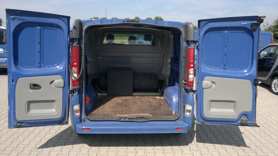 Opel Vivaro Blue sky 5