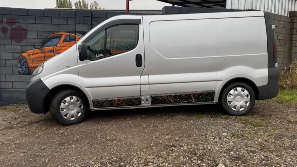 Opel Vivaro Captain BOX 2