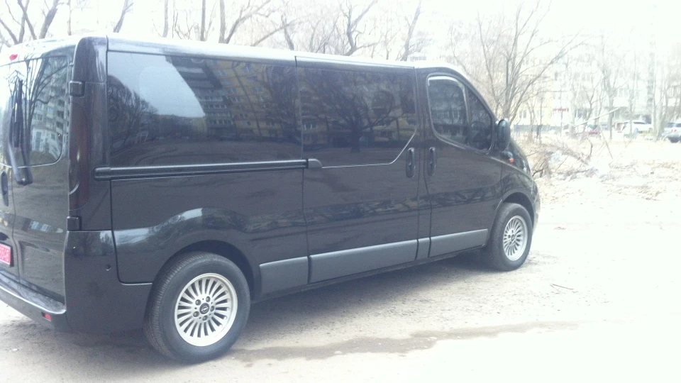 Opel Vivaro Чорна Блискавка 2