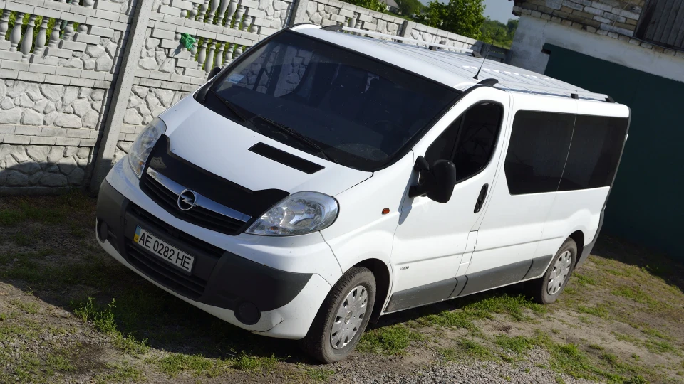 Opel Vivaro Довгий