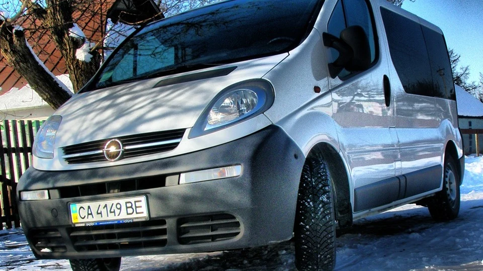 Opel Vivaro "Entertainment Bus" 4