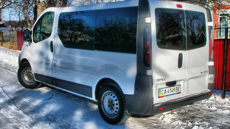 Opel Vivaro "Entertainment Bus" 5
