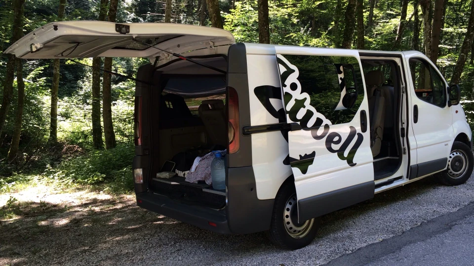 Opel Vivaro Fitwell bus