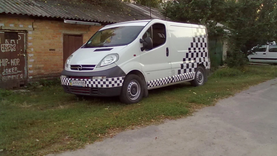 Opel Vivaro FUCK THE POLICE 2