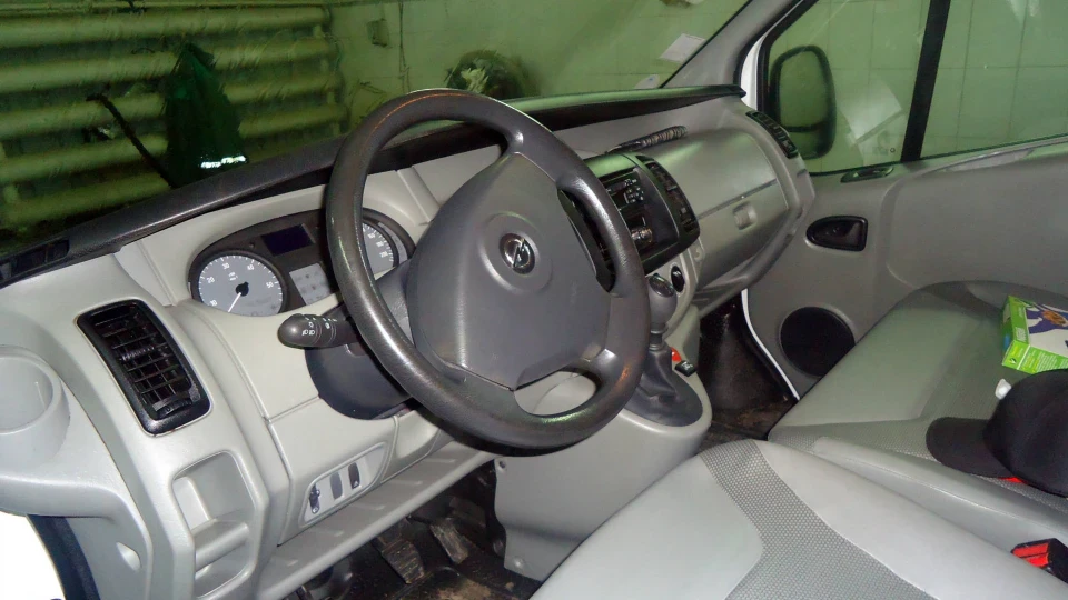 Opel Vivaro Газ-Бензин 5