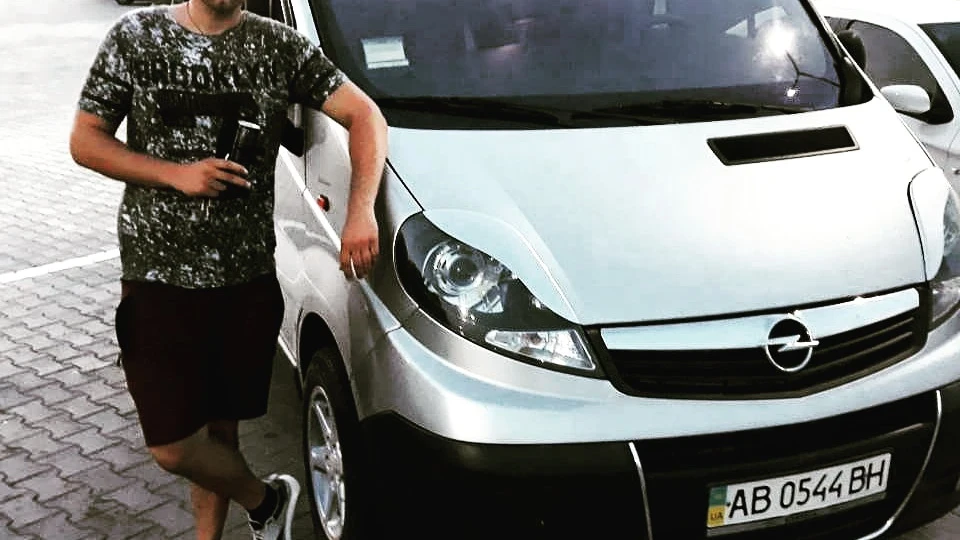 Opel Vivaro Головастик