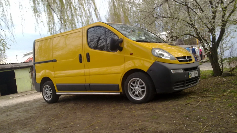 Opel Vivaro ГУБКА БОБ